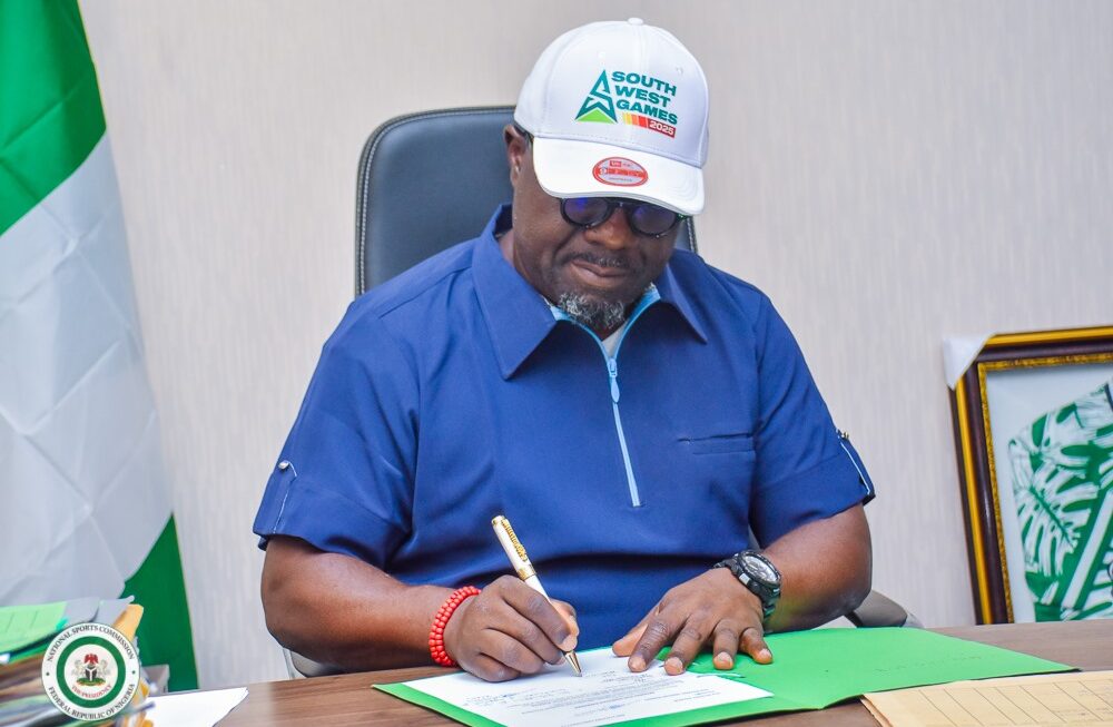 NSC DG, Hon. Olopade urges Nigerian Para Badminton Team to excel in Spain